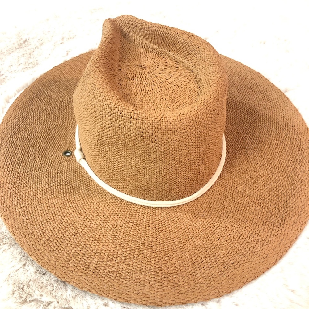 Straw Hat - Picture 2 of 7
